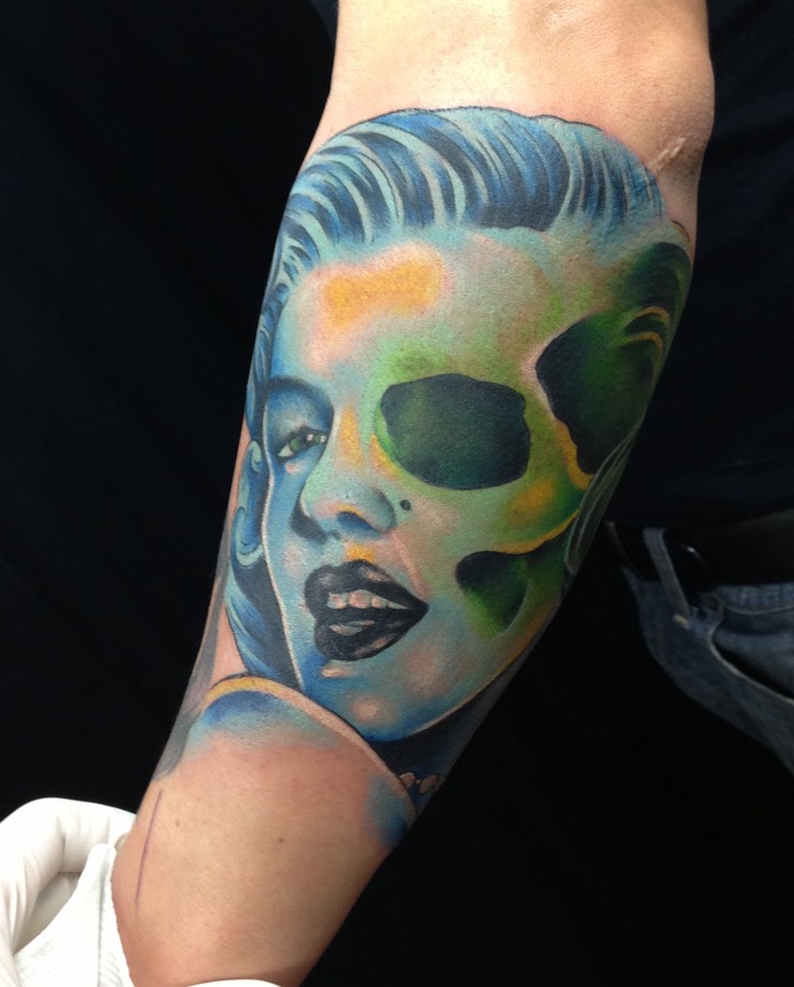  Color Marilyn Monroe skull tattoo 